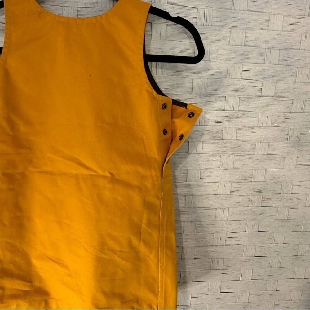 Trade school Kids apron 15 1/2 pit to pit shoulder to him 24 Lake new - Picture 4 of 4